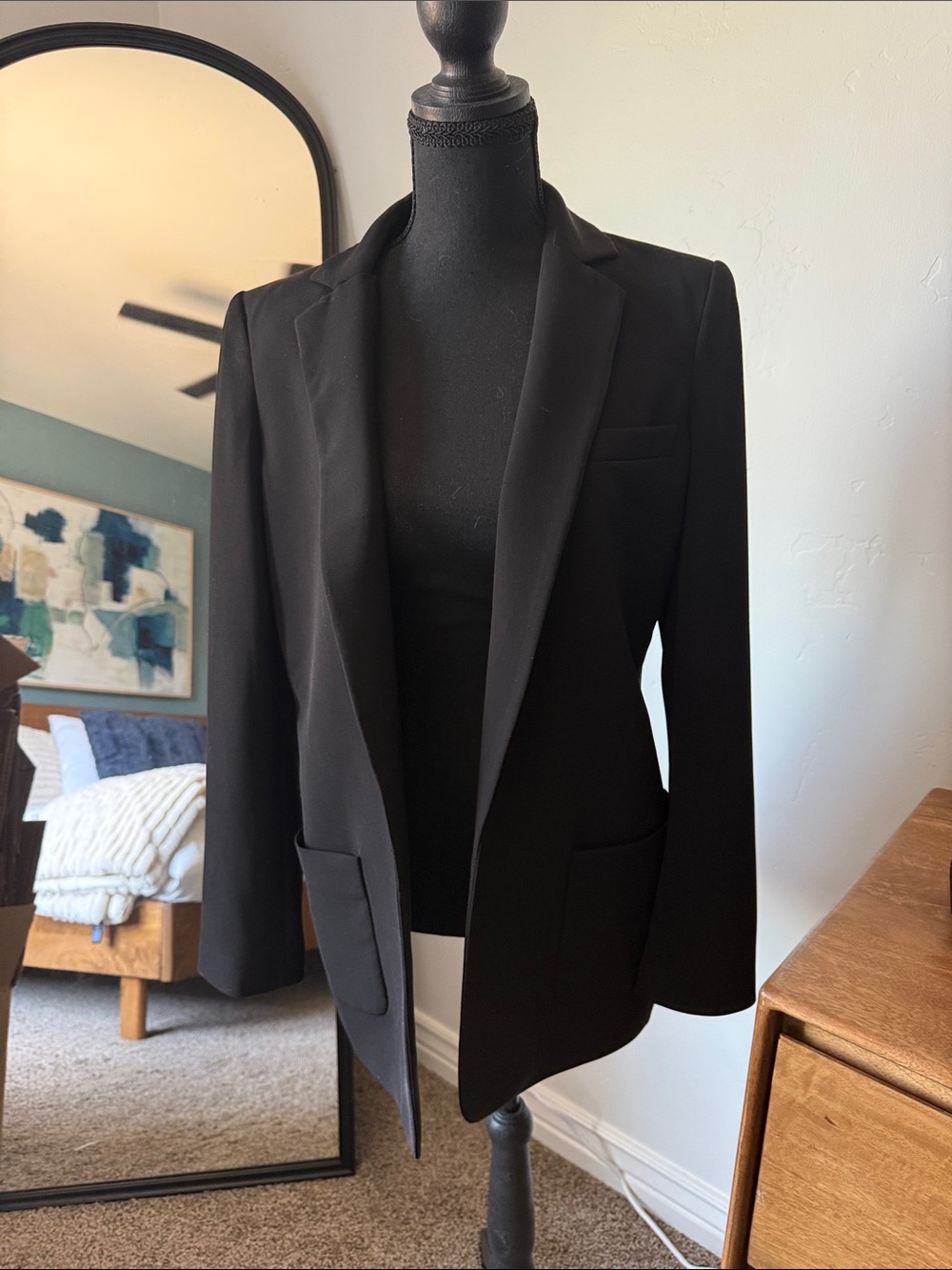 New White House Black Market Black Notch Lapel Blazer